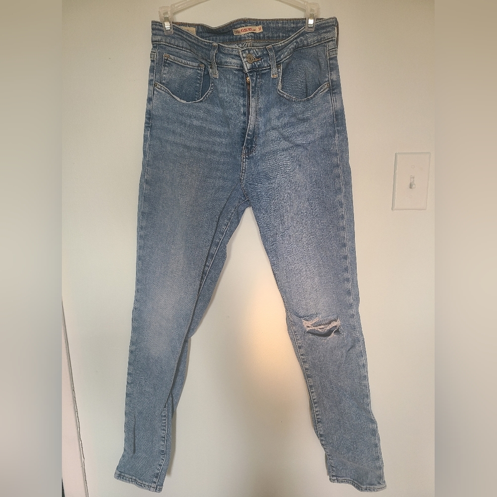 Levis High Rise Skinny 721
